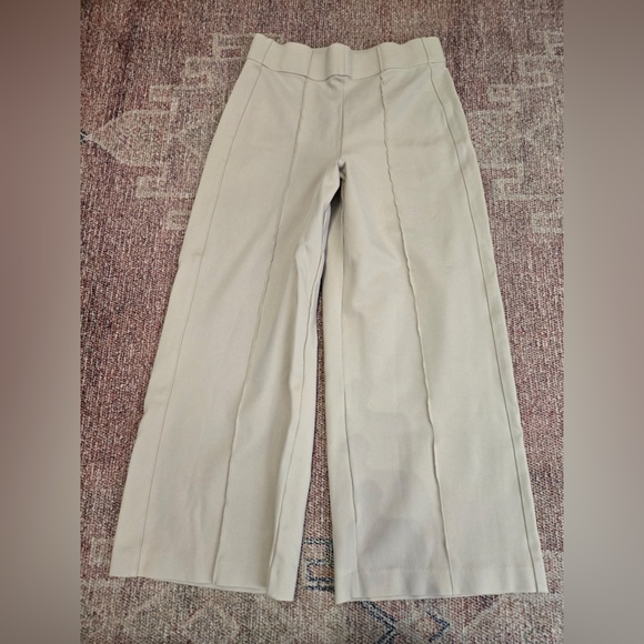 Jones & Co. Pants - Jones & Co small pull on pintuck mid rise trouser in cream wide leg ankle